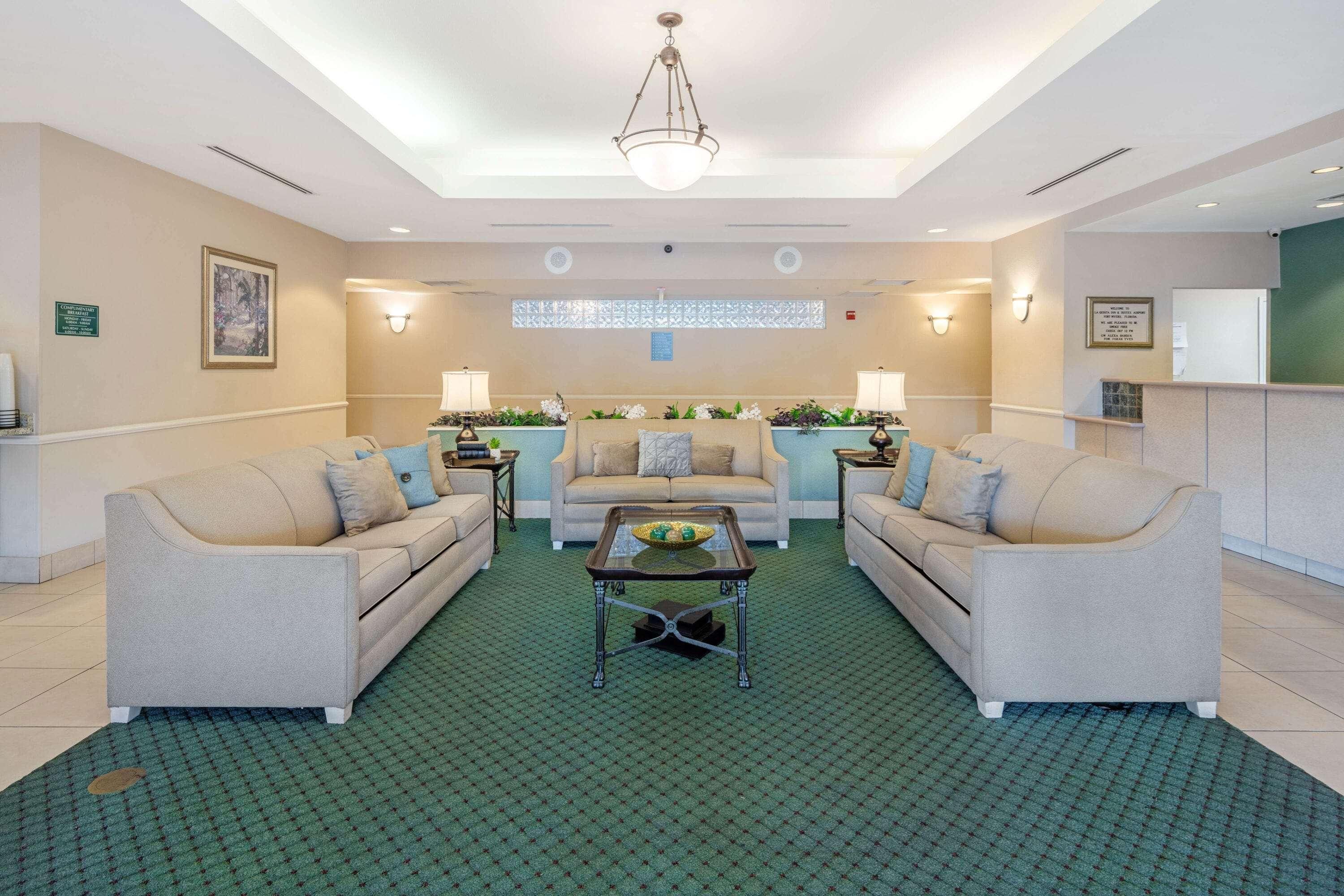 La Quinta Inn And Suites Fort Myers I-75 Bagian luar foto