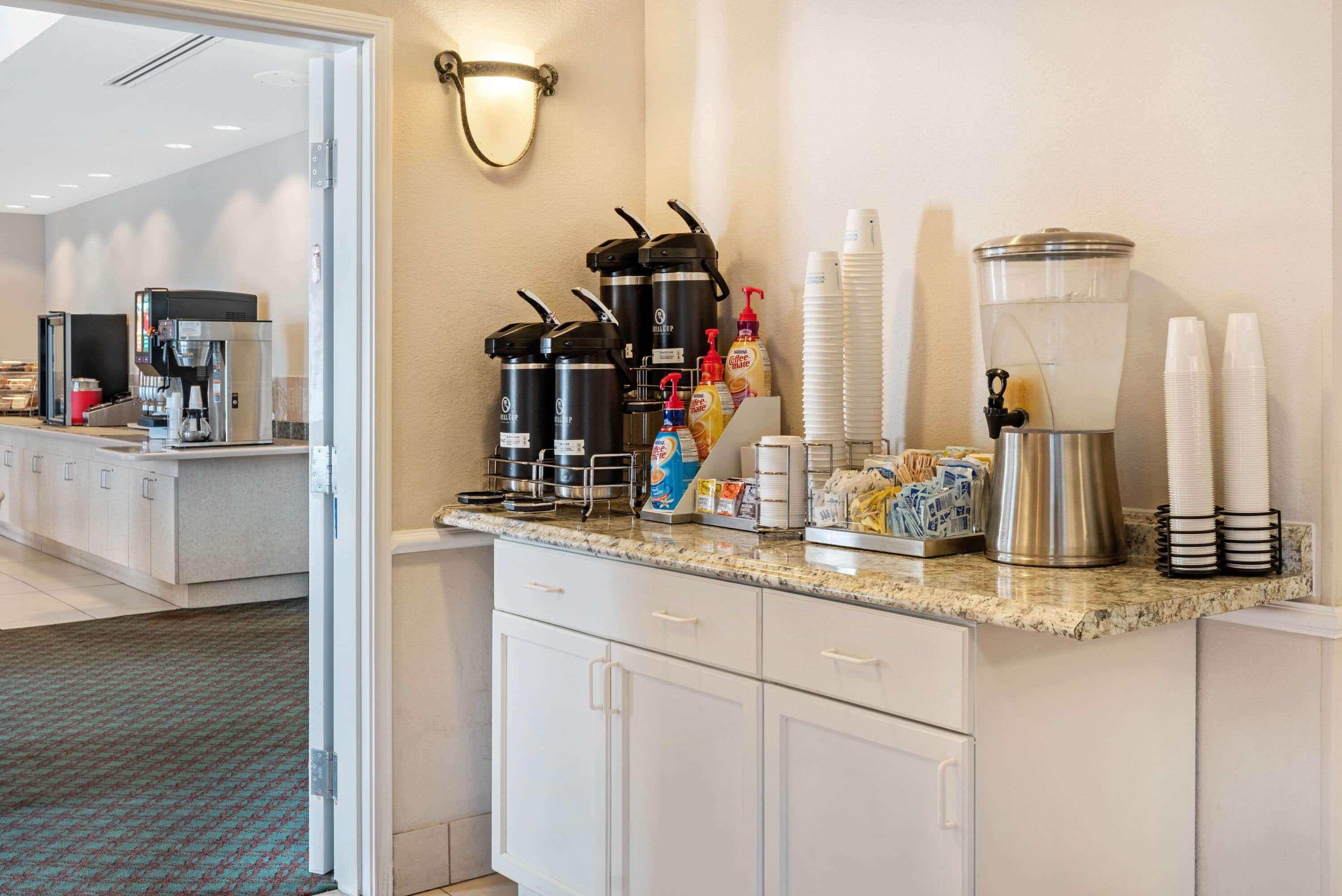 La Quinta Inn And Suites Fort Myers I-75 Bagian luar foto