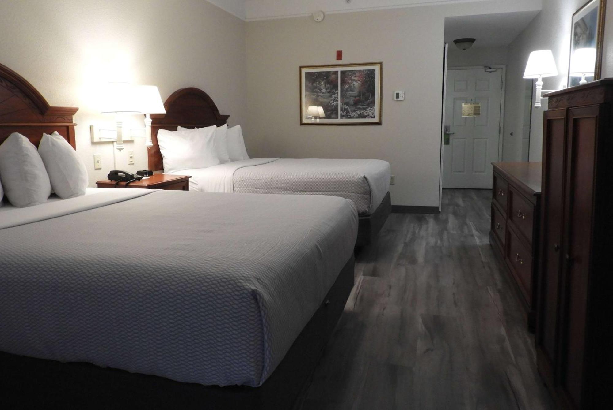 La Quinta Inn And Suites Fort Myers I-75 Bagian luar foto