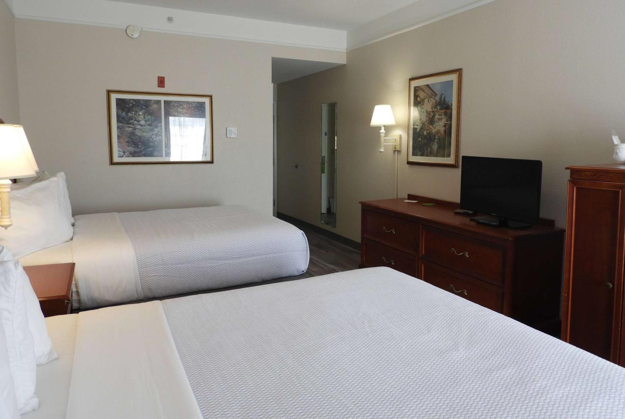 La Quinta Inn And Suites Fort Myers I-75 Bagian luar foto