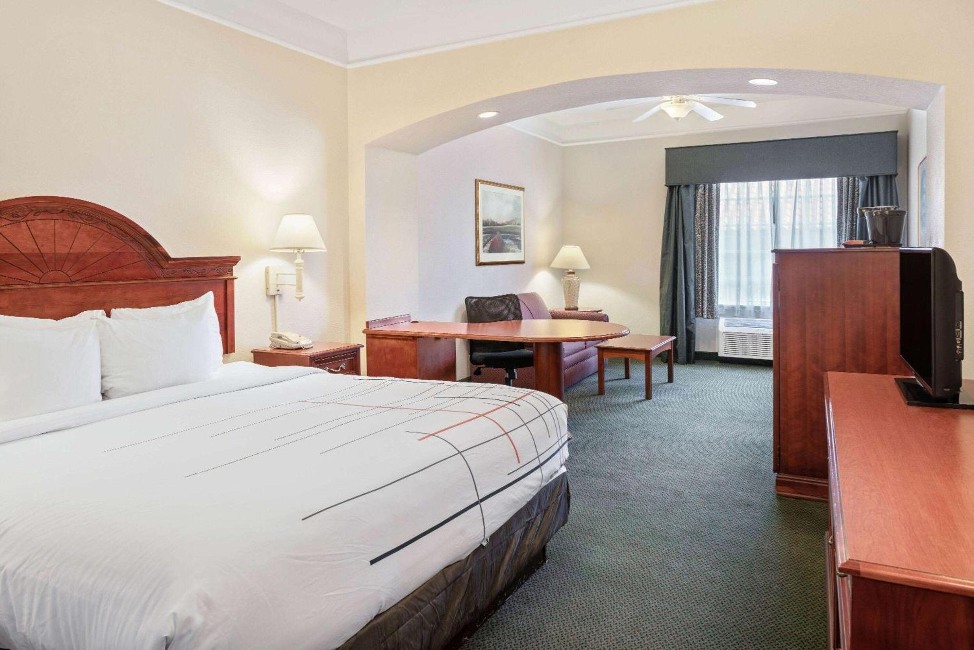 La Quinta Inn And Suites Fort Myers I-75 Bagian luar foto