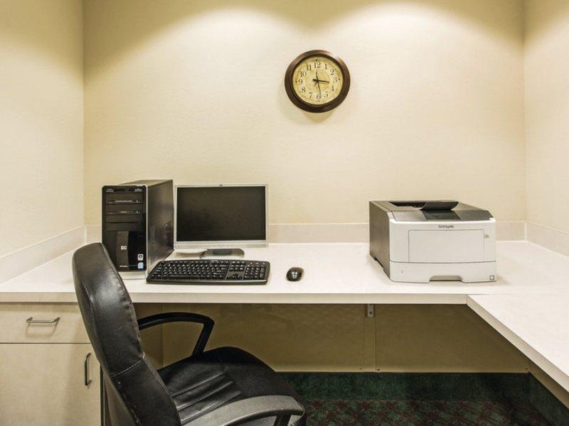 La Quinta Inn And Suites Fort Myers I-75 Bagian luar foto