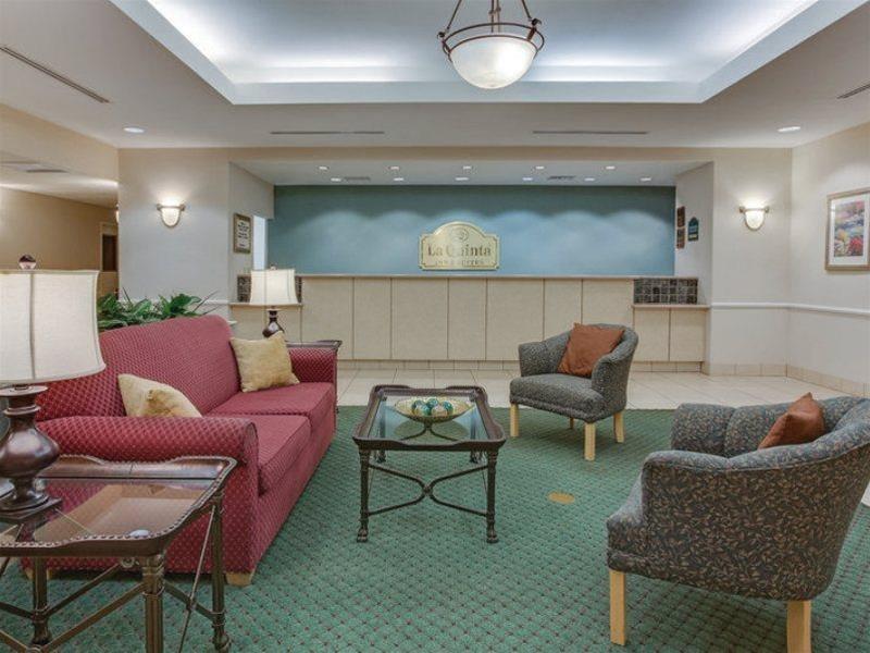La Quinta Inn And Suites Fort Myers I-75 Bagian luar foto